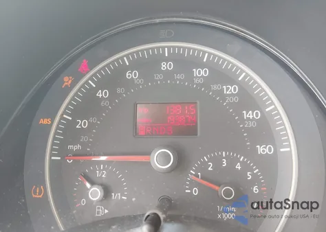 2010 Volkswagen New Beetle 2.5L Final Edition z USA, uszkodzony, nr VIN 3VWPW3AG1AM015323